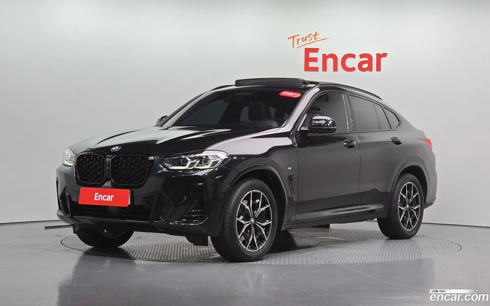 BMW X4 xDrive20i M 2023 — photo 1, buy with delivery to Moscow