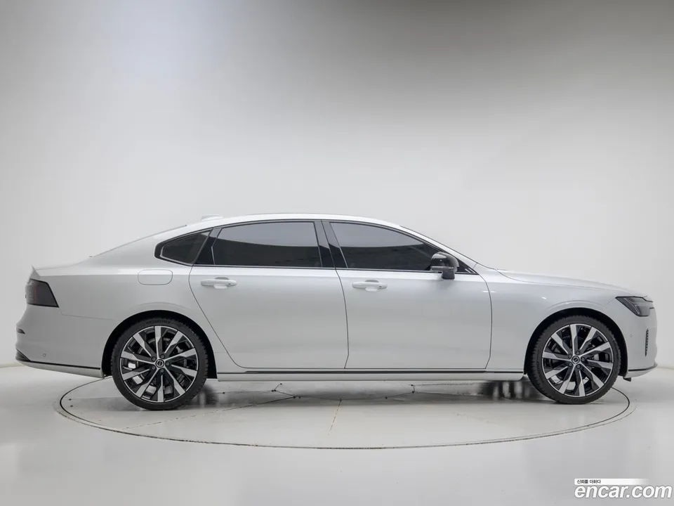 Volvo S90 B5 2025 — thumbnail 5