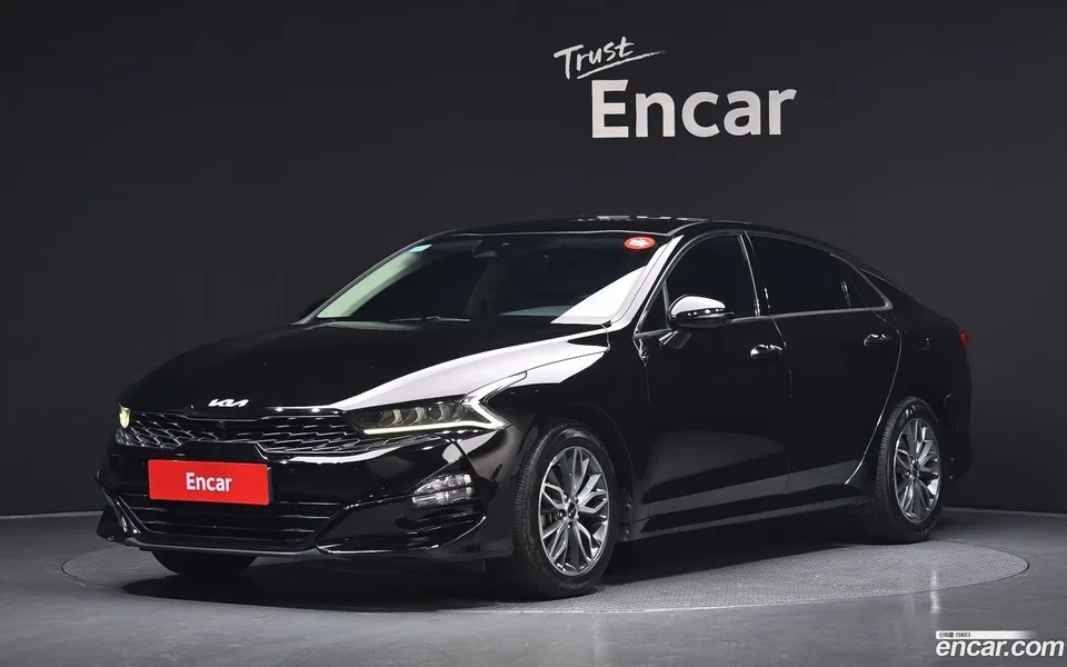 Kia K5 2.0 2022 — photo 1, buy with delivery to Moscow