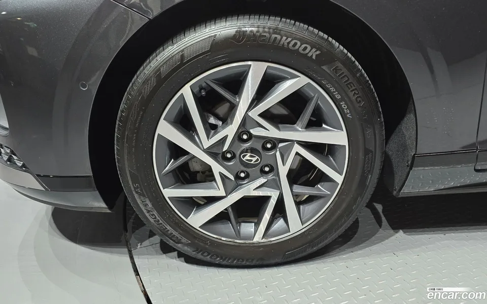 Hyundai Grandeur Hybrid 2023 — thumbnail 2