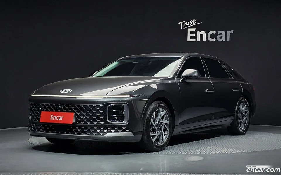 Hyundai Grandeur Hybrid 2023 — photo 1, buy with delivery to Moscow