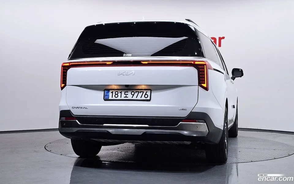 Kia Carnival HEV 9 2024 — thumbnail 4