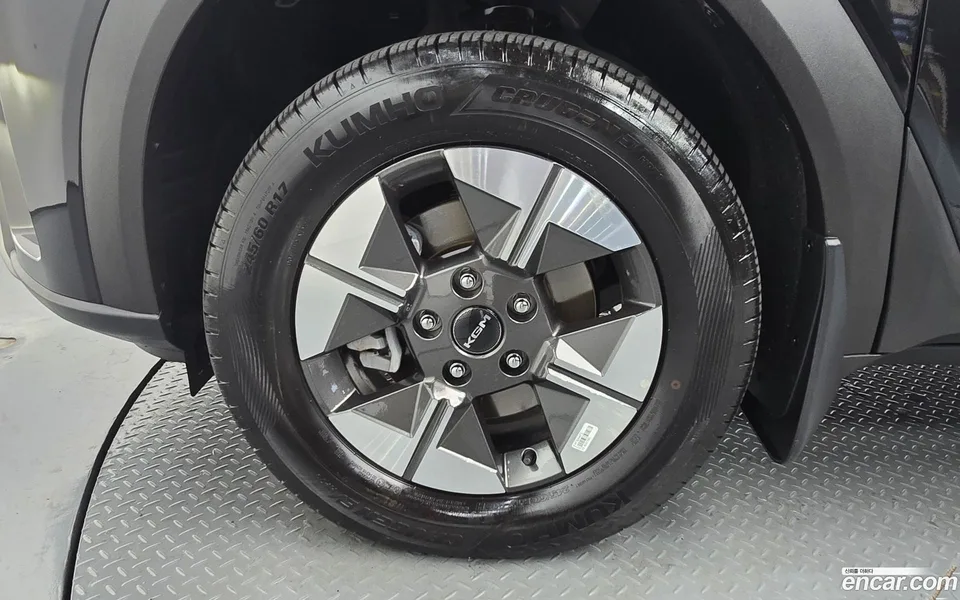 KG Mobility Musso EV MX 2025 — thumbnail 2