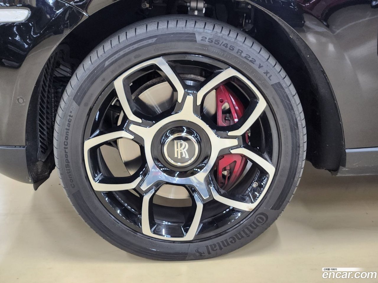 Rolls-Royce Cullinan 2023 — 2