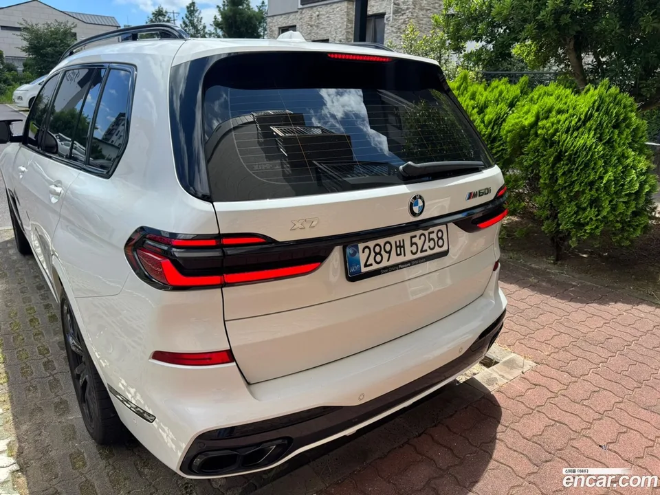 BMW X7 M60i xDrive M 6 2025 — миниатюра 3