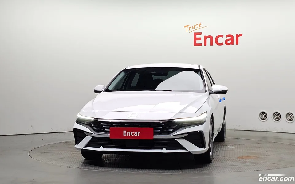 Hyundai Avante CN7 Hybrid 2025 — миниатюра 3