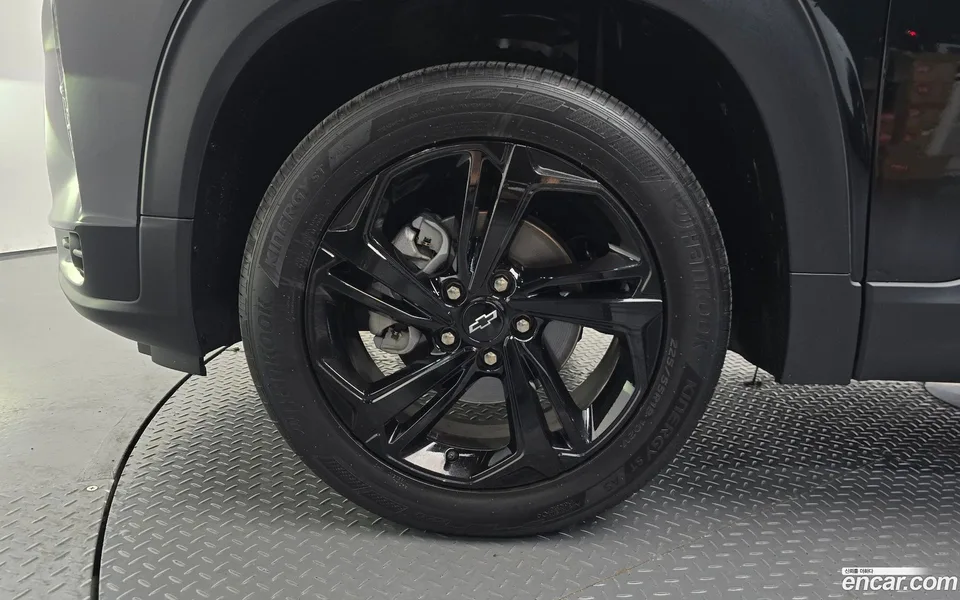 Chevrolet Trailblazer 1.3 4WD 2023 — миниатюра 2