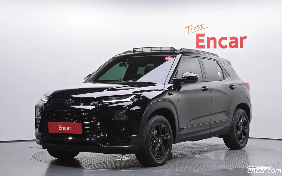 Chevrolet Trailblazer 1.3 4WD 2023 — фото 1, купить с доставкой в Москву