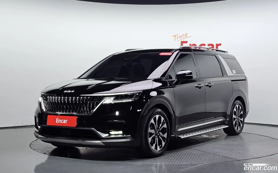 Kia Carnival 9 2023 — photo 1, buy with delivery to Moscow