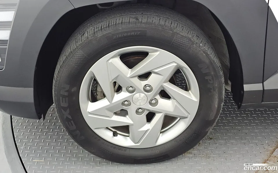 Hyundai Kona 1.6 2WD 2023 — thumbnail 2