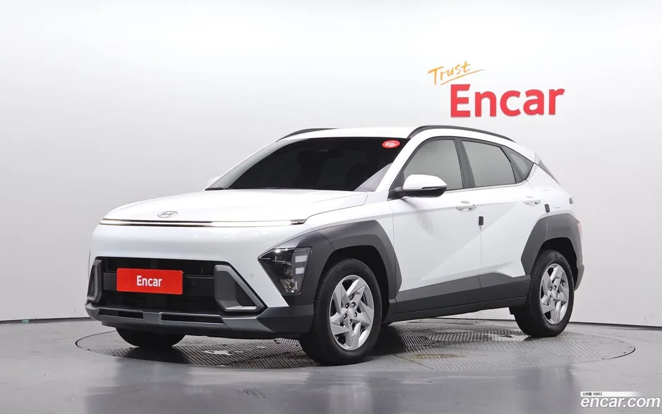 Hyundai Kona 1.6 2WD 2023 — photo 1, buy with delivery to Moscow