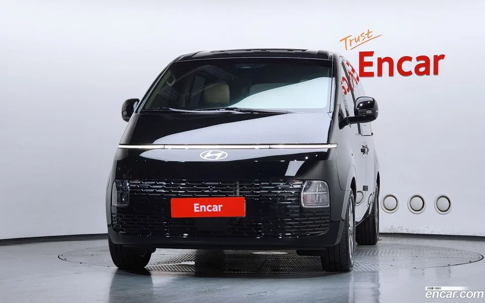 Hyundai Staria HEV 1.6 9 2025 — thumbnail 3