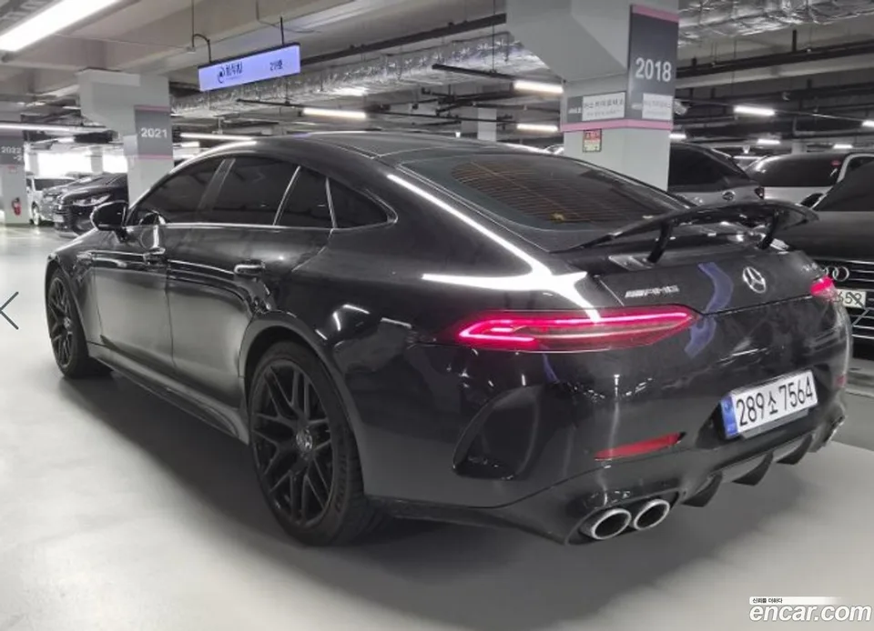 Mercedes-Benz AMG GT 4 43 4MATIC+ 2022 — thumbnail 3