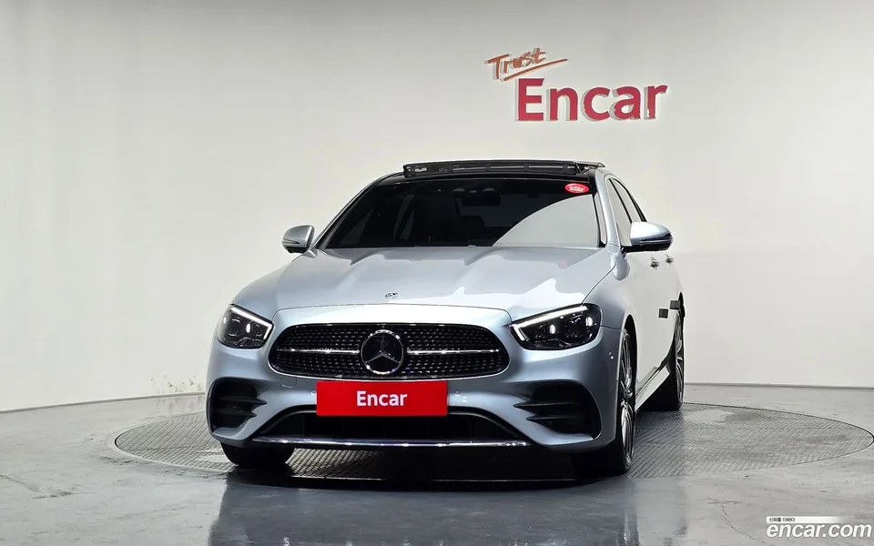 Mercedes-Benz E-Class E350 4MATIC AMG Line 2022 — thumbnail 3