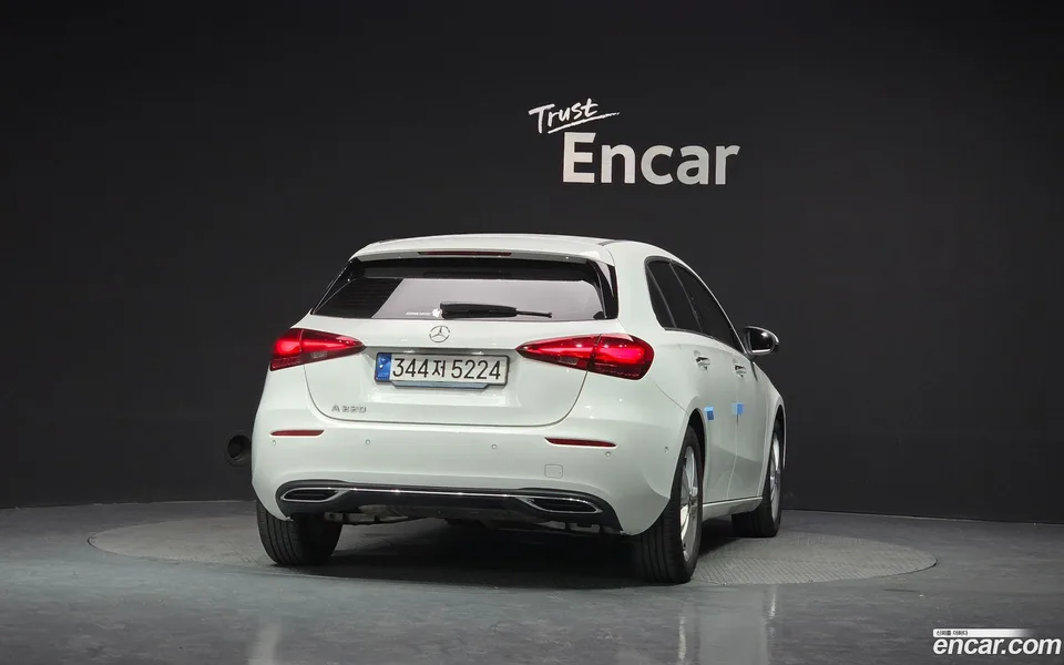 Mercedes-Benz A-Class A220 2024 — миниатюра 4