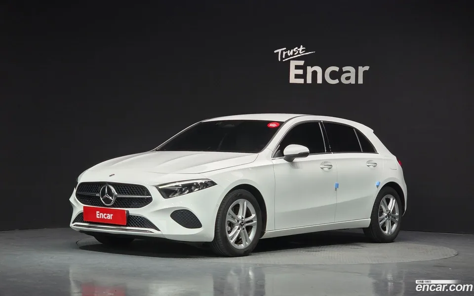 Mercedes-Benz A-Class A220 2024 — фото 1, купить с доставкой в Москву