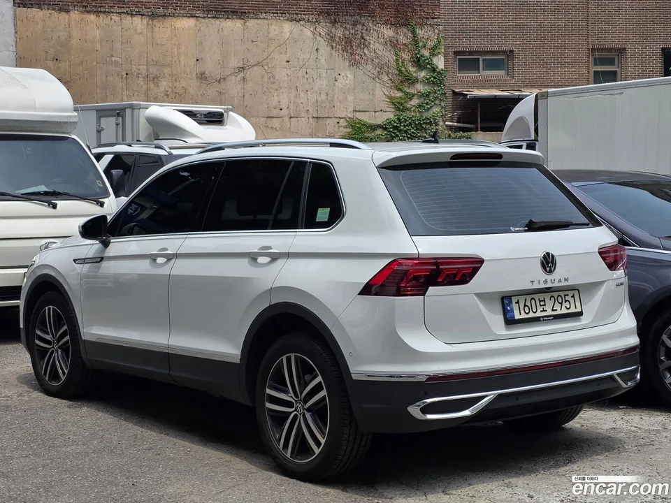 Volkswagen Tiguan 2.0 TDI 4 2023 — thumbnail 3