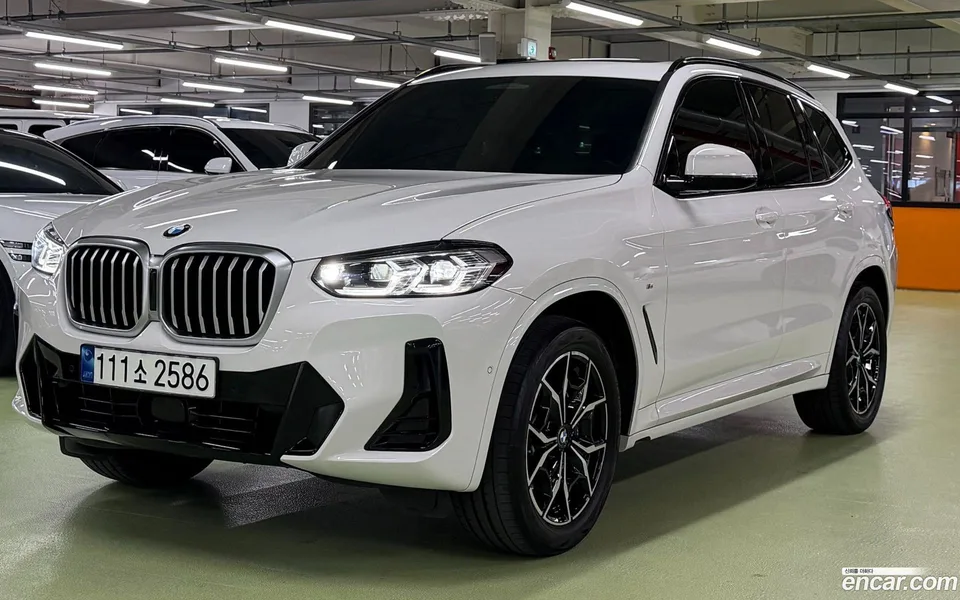 BMW X3 xDrive 20i M 2022 — photo 1, buy with delivery to Moscow