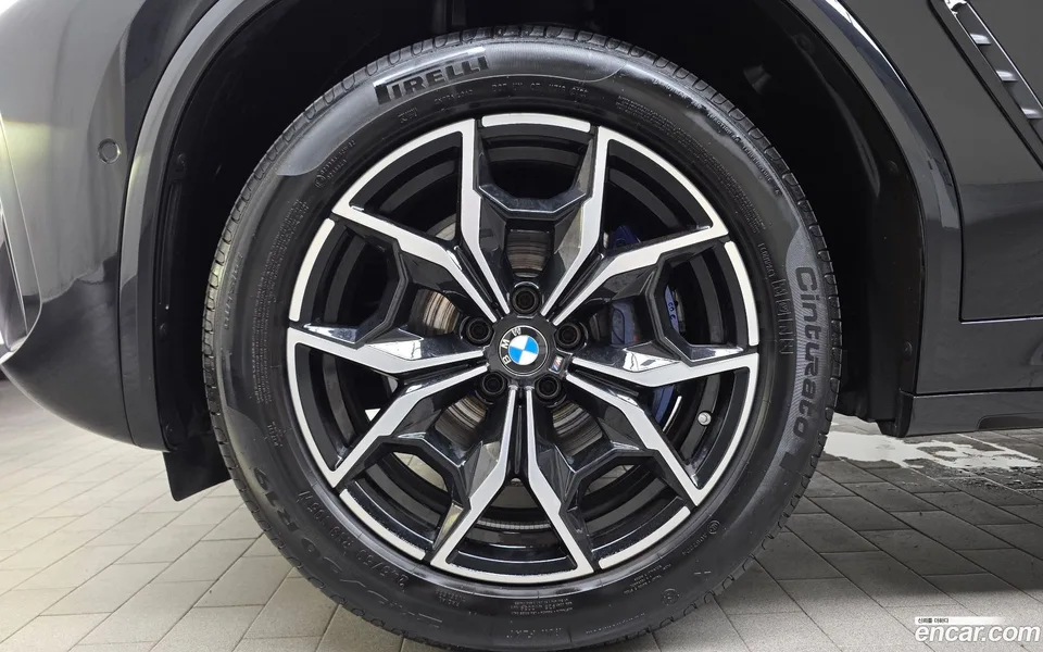 BMW X3 xDrive 20i M 2023 — thumbnail 5