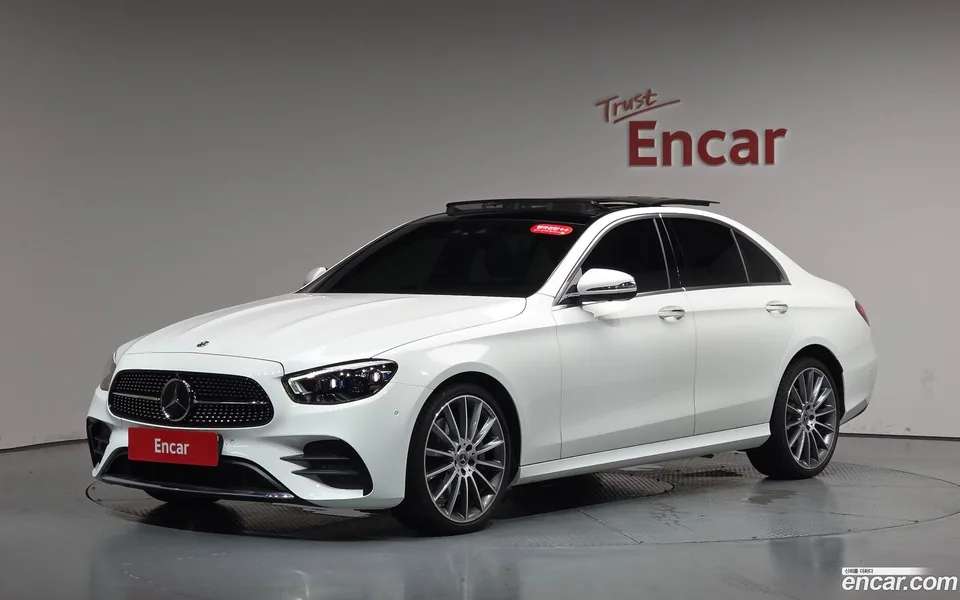 Mercedes-Benz E-Class E350 4MATIC AMG Line 2022 — photo 1, buy with delivery to Moscow