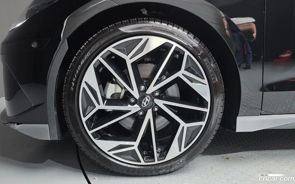 Hyundai Ioniq 6 AWD 2023 — thumbnail 2
