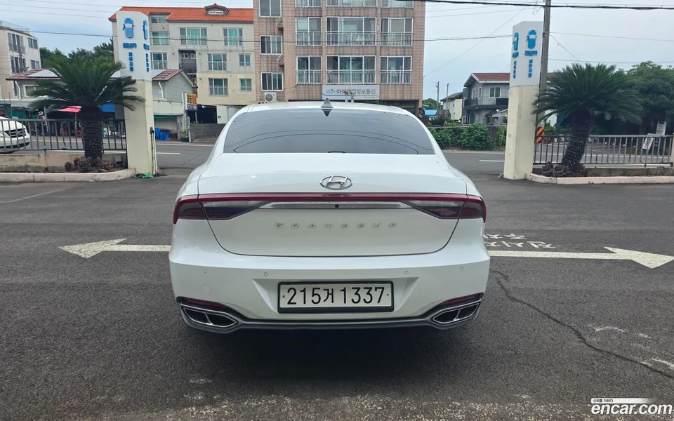 Hyundai Grandeur IG Hybrid 2022 — thumbnail 5