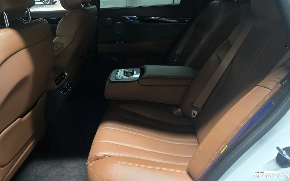 Genesis G80 2.5 2WD 2023 — thumbnail 2