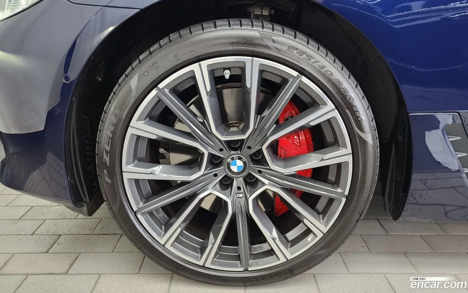 BMW 6 Series GT 630i xDrive M 2024 — thumbnail 2