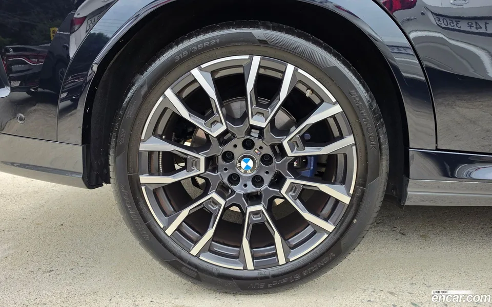 BMW X6 xDrive40i M 2024 — thumbnail 2