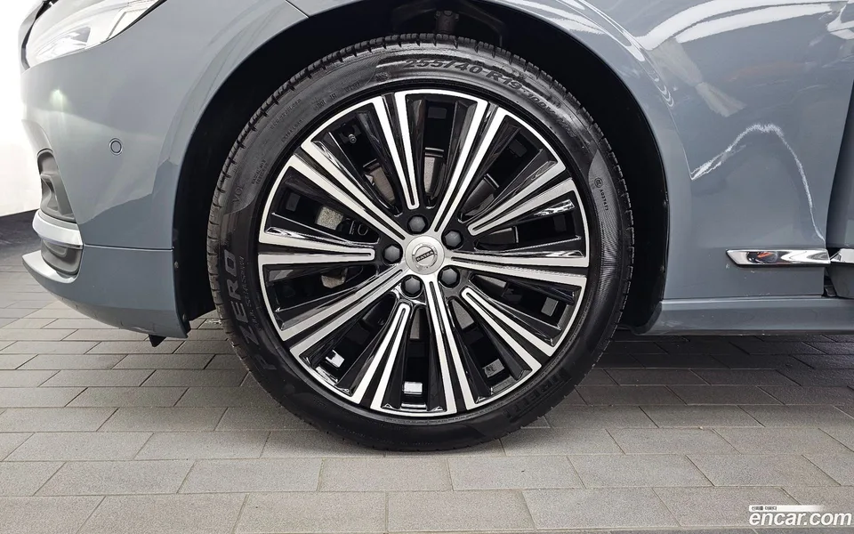 Volvo S90 B5 2022 — thumbnail 2