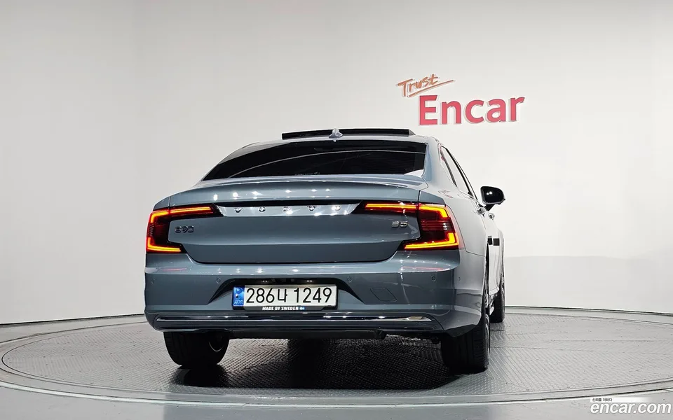 Volvo S90 B5 2022 — thumbnail 4