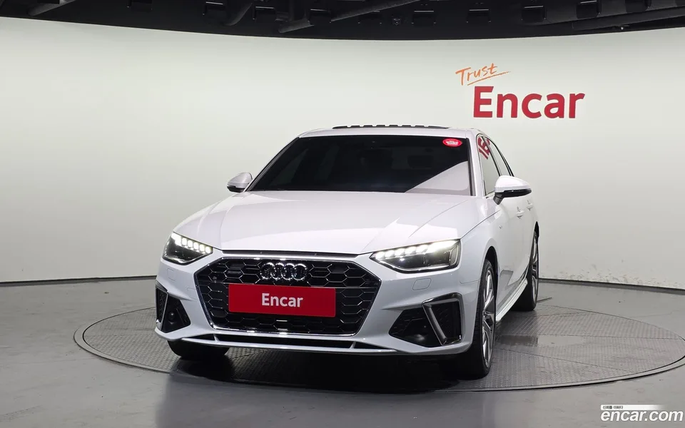 Audi A4 45 TFSI 2023 — thumbnail 3