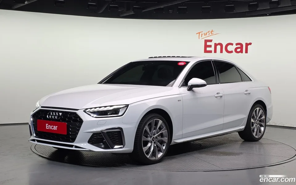 Audi A4 45 TFSI 2023 — photo 1, buy with delivery to Moscow