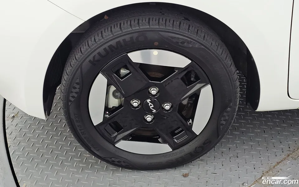 Kia Ray EV 2023 — thumbnail 2