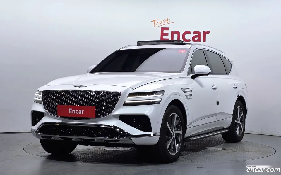 Genesis GV80 2.5T AWD 2024 — photo 1, buy with delivery to Moscow
