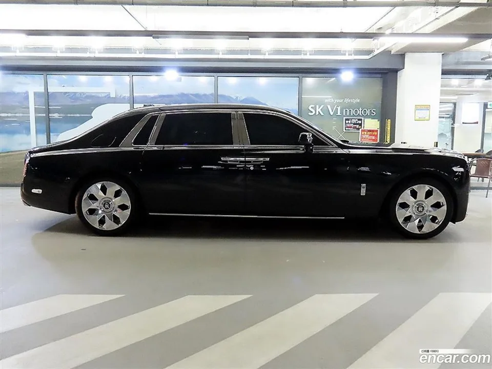 Rolls-Royce Phantom 6.7 EWB V12 2024 — thumbnail 3