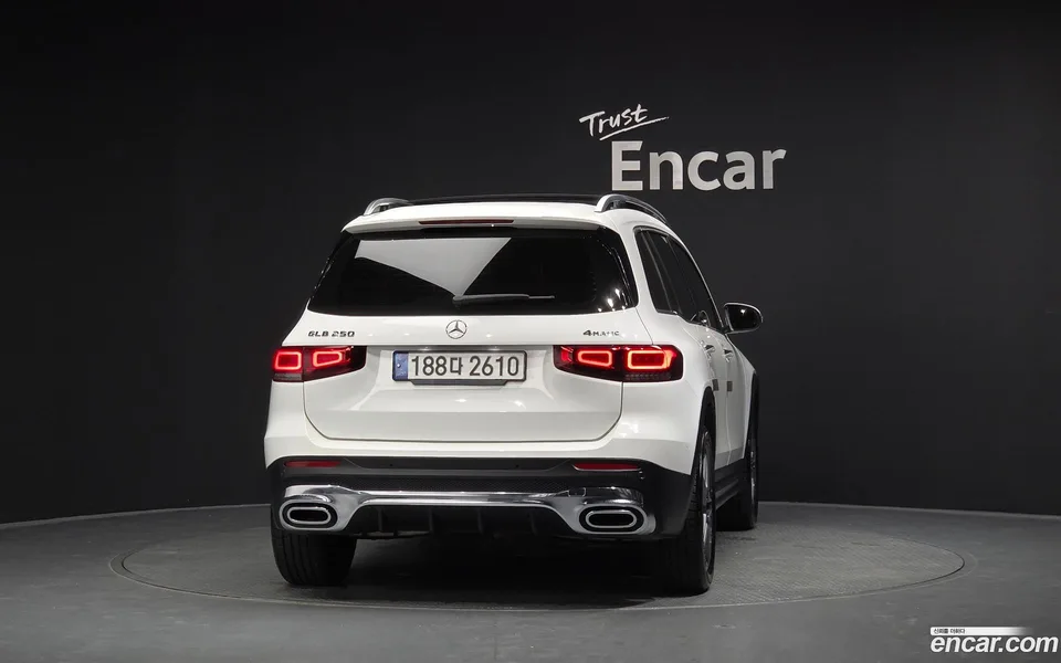 Mercedes-Benz GLB-Class GLB250 4MATIC 2022 — thumbnail 4