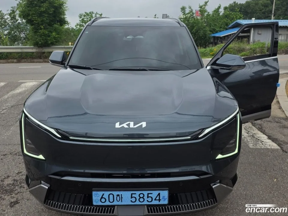 Kia EV5 2WD 2026 — photo 1, buy with delivery to Moscow