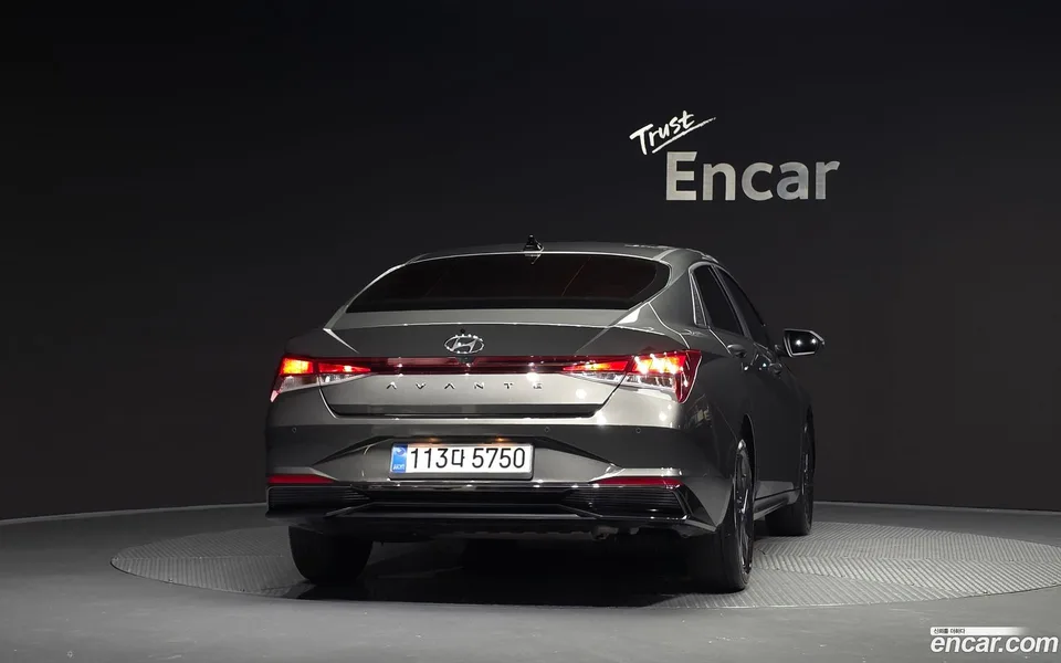 Hyundai Avante Hybrid 2022 — thumbnail 4