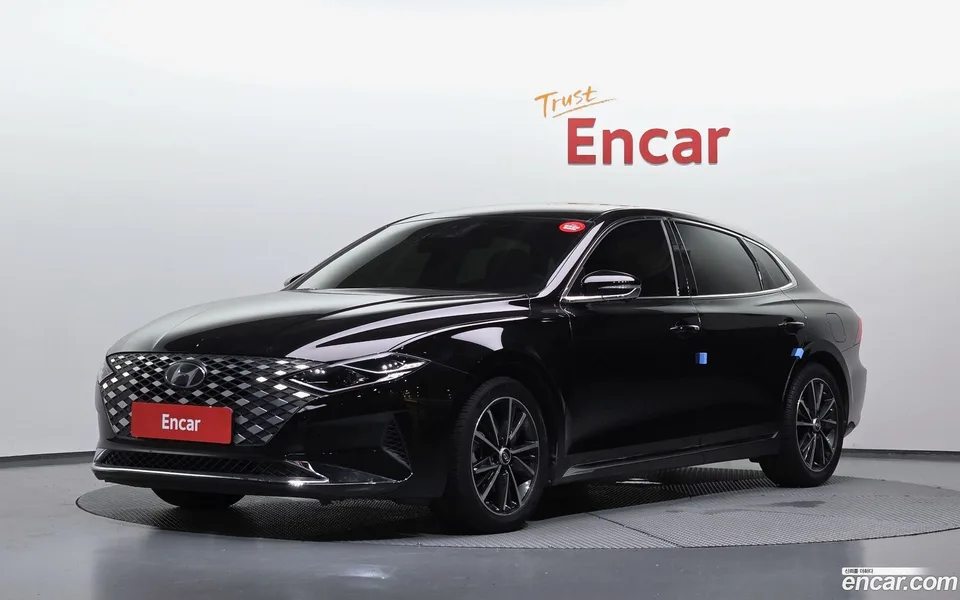 Hyundai Grandeur IG 2.5 2022 — photo 1, buy with delivery to Moscow