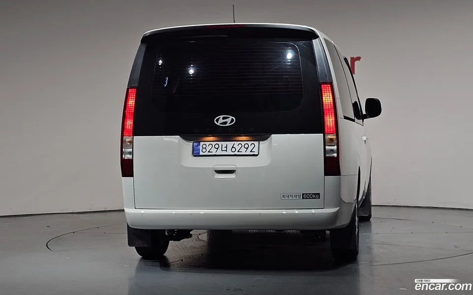 Hyundai Staria HEV 1.6 5 2025 — миниатюра 4