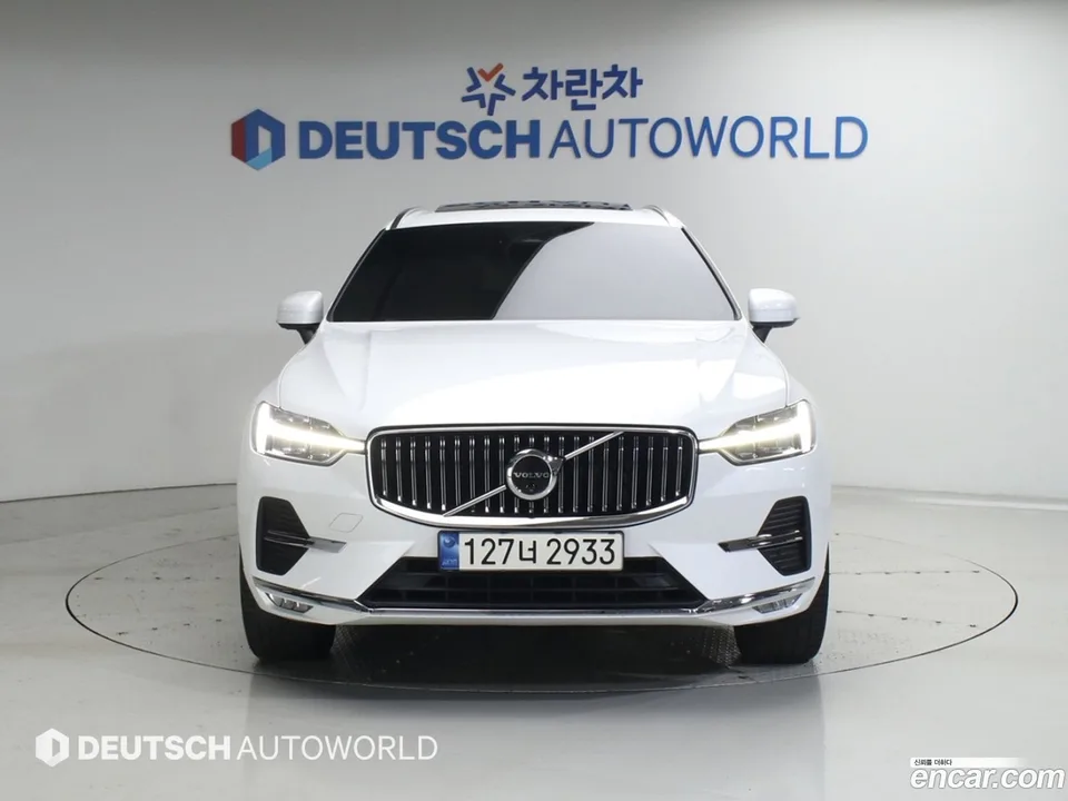 Volvo XC60 B5 2023 — thumbnail 3
