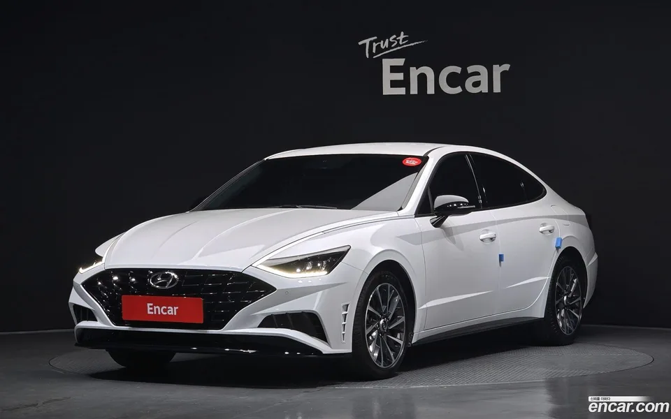 Hyundai Sonata 2.0 2022 — photo 1, buy with delivery to Moscow