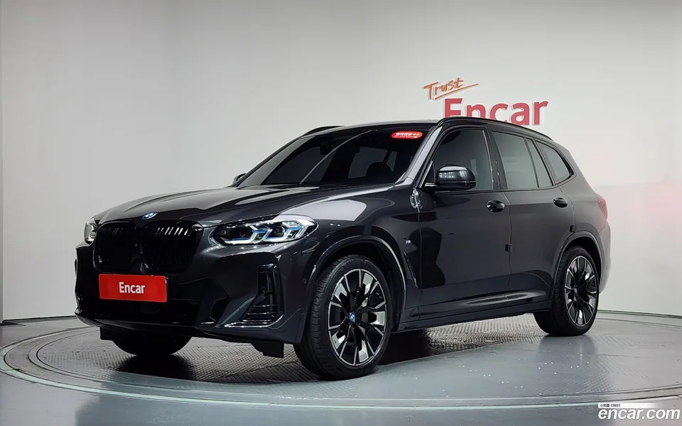 BMW iX3 M 2023 — фото 1, купить с доставкой в Москву