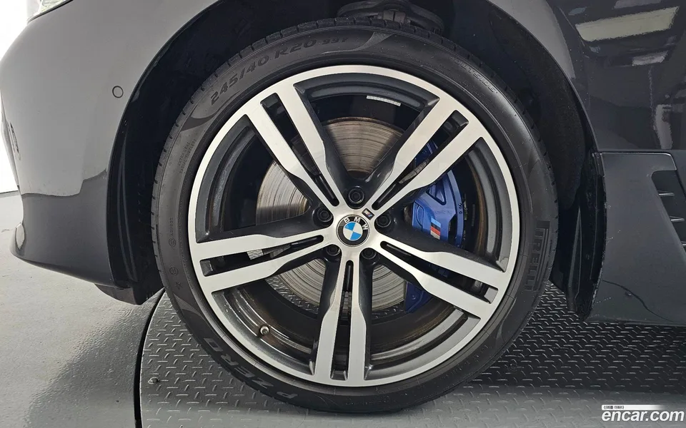BMW 6 Series GT 630i xDrive M 2023 — thumbnail 2