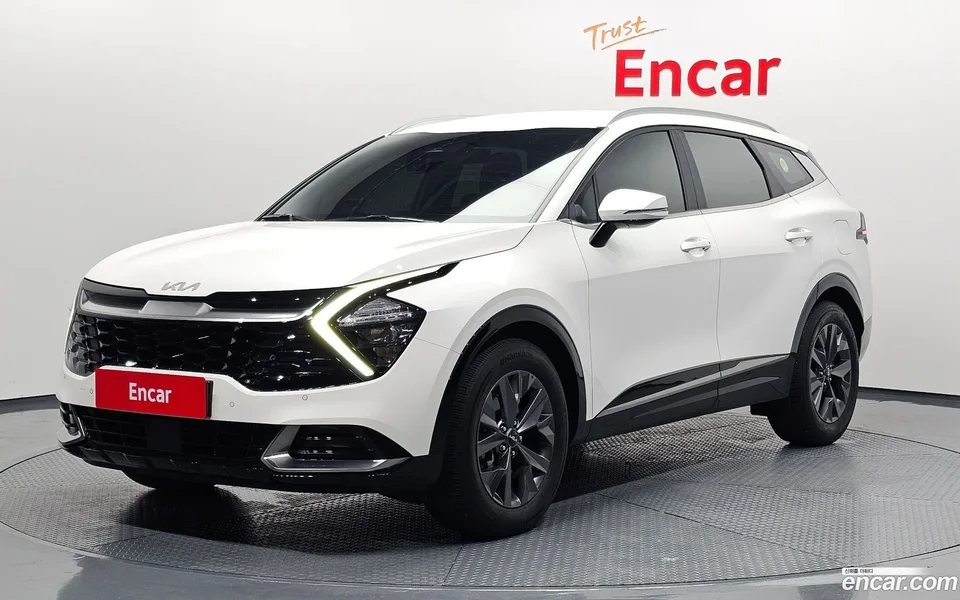 Kia Sportage 1.6 2WD 2022 — photo 1, buy with delivery to Moscow