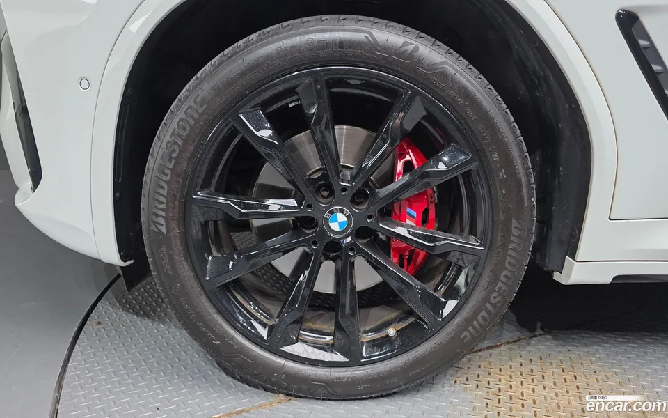 BMW X4 xDrive20i M 2025 — thumbnail 2