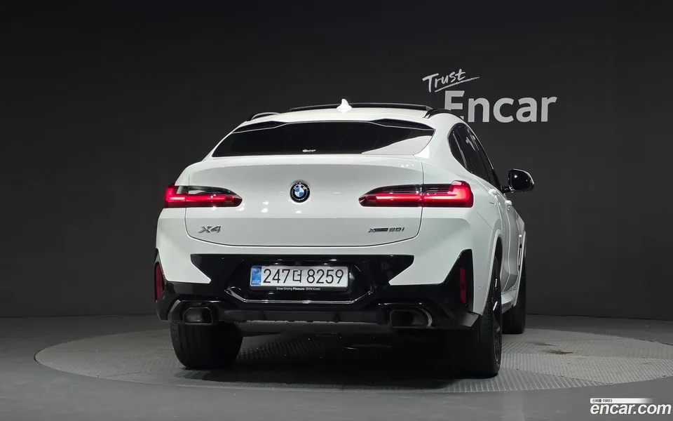 BMW X4 xDrive20i M 2025 — thumbnail 4