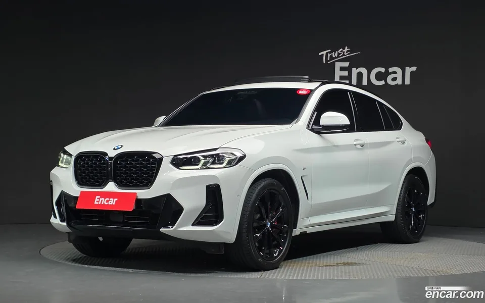 BMW X4 xDrive20i M 2025 — photo 1, buy with delivery to Moscow