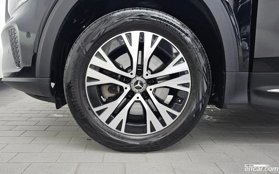 Mercedes-Benz GLB-Class GLB200 d 2024 — thumbnail 5